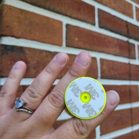 Butterfly Popsocket - Picture 4 of 4